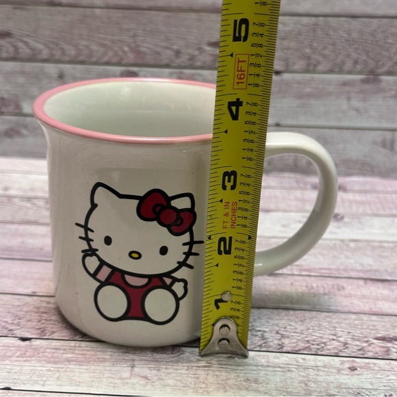 Hello Kitty Ceramic Mug - Picture 6 of 8